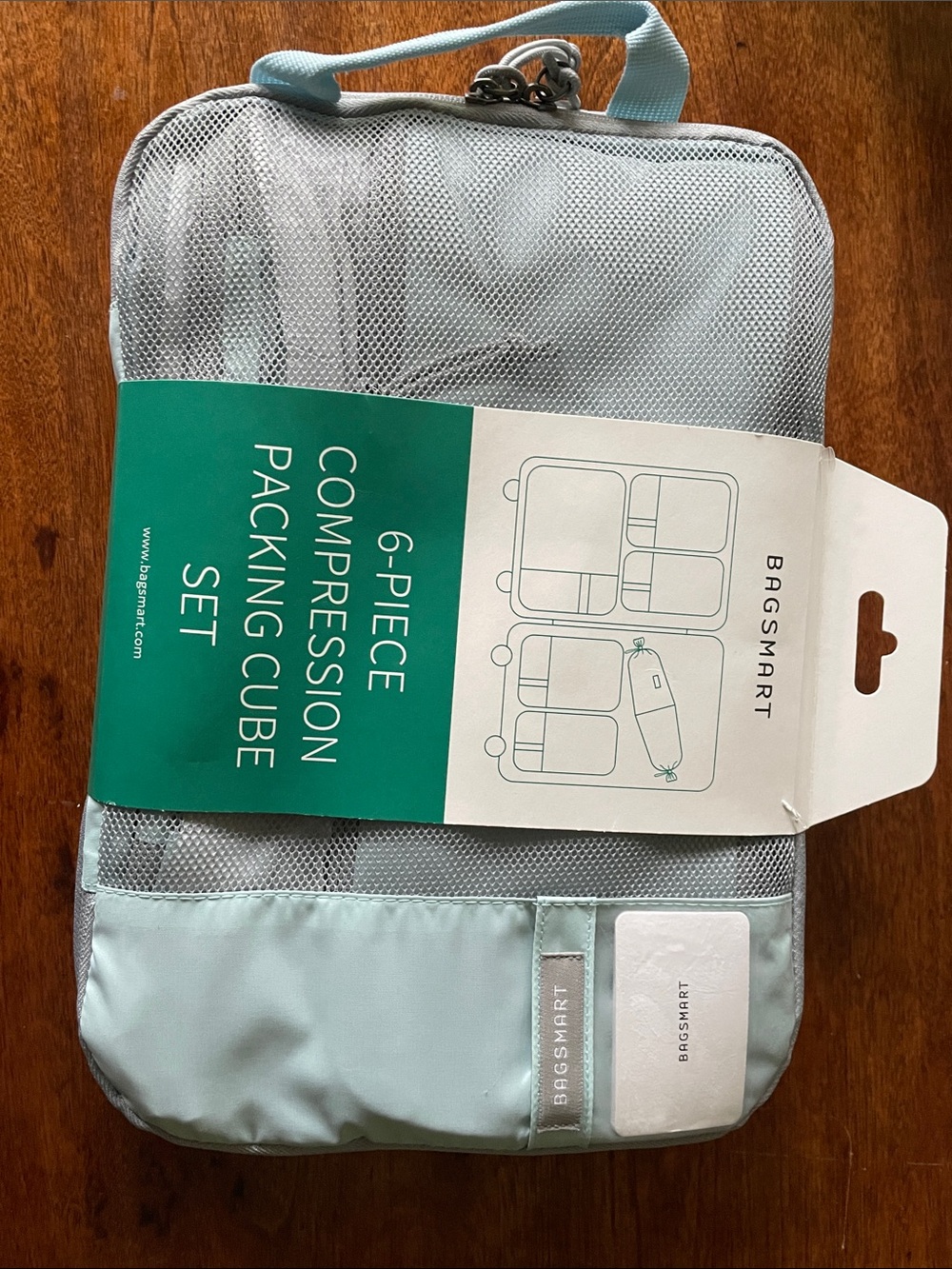 BAGSMART. 6-Piece Compression Packing Cube Set - Light Blue